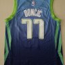 Баскетбольная майка NBA Даллас Маверикс № 77 Лука Дончич синяя MAVS SWINGMAN фото 4 &mdash; NBAform.ru