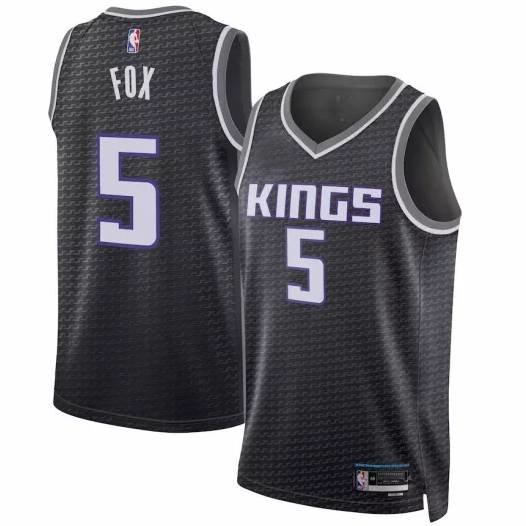 Баскетбольная майка NBA Сакраменто Кингз № 5 Деаарон Фокс черная SWINGMAN фото 1 &mdash; NBAform.ru